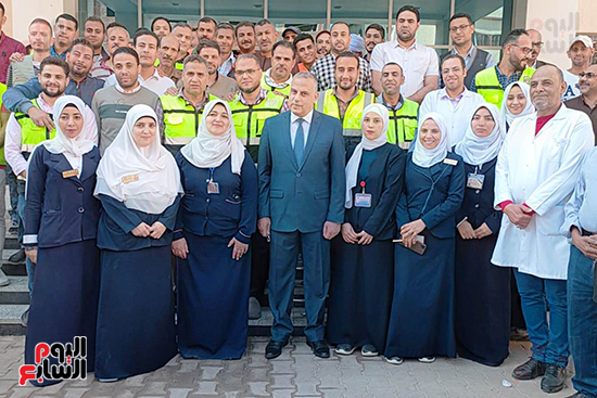 محافظ-سوهاج-يتفقد-مستشفى-طهطا-العام-قبل-إنطلاق-التشغيل-الفعلى-لخدمة-المواطنين-(1)