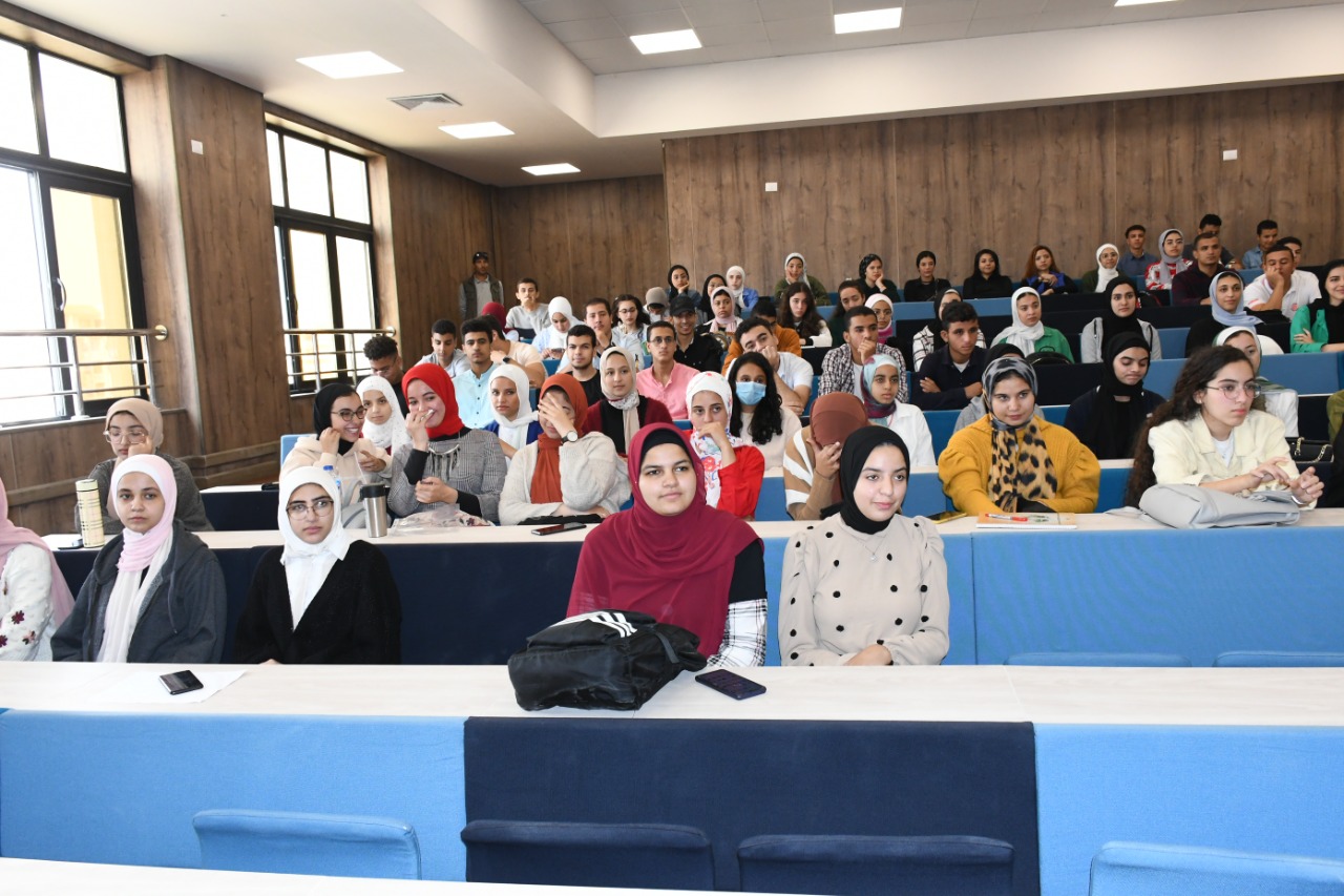 جانب من انتظام الدراسة (1)