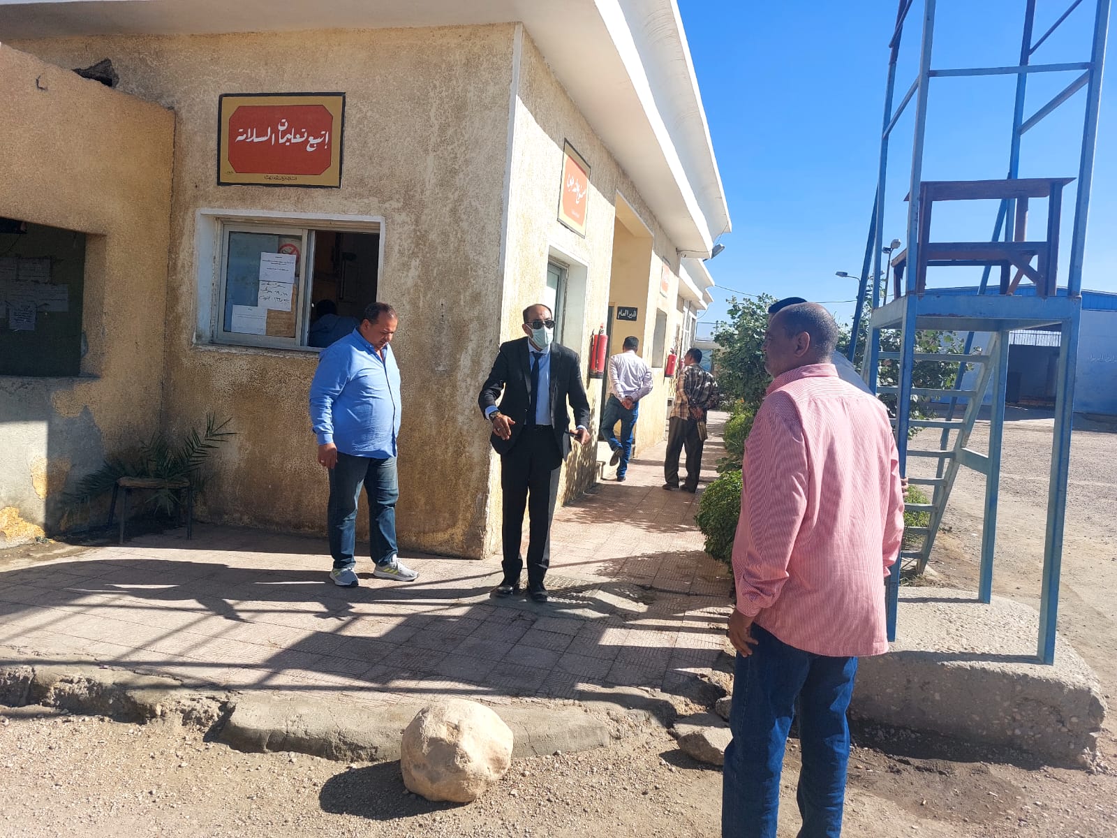 وكيل تموين الأقصر خلال الحملات بمدينة الطود