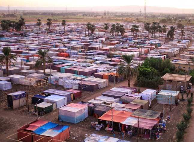 جانب من الخيام حول الدير بالرزيقات