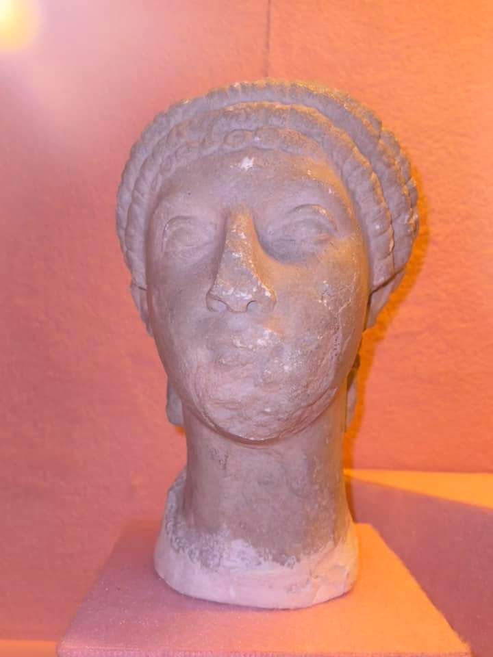الفن والجمال في تمثال الرأس بمتحف الغردقة 