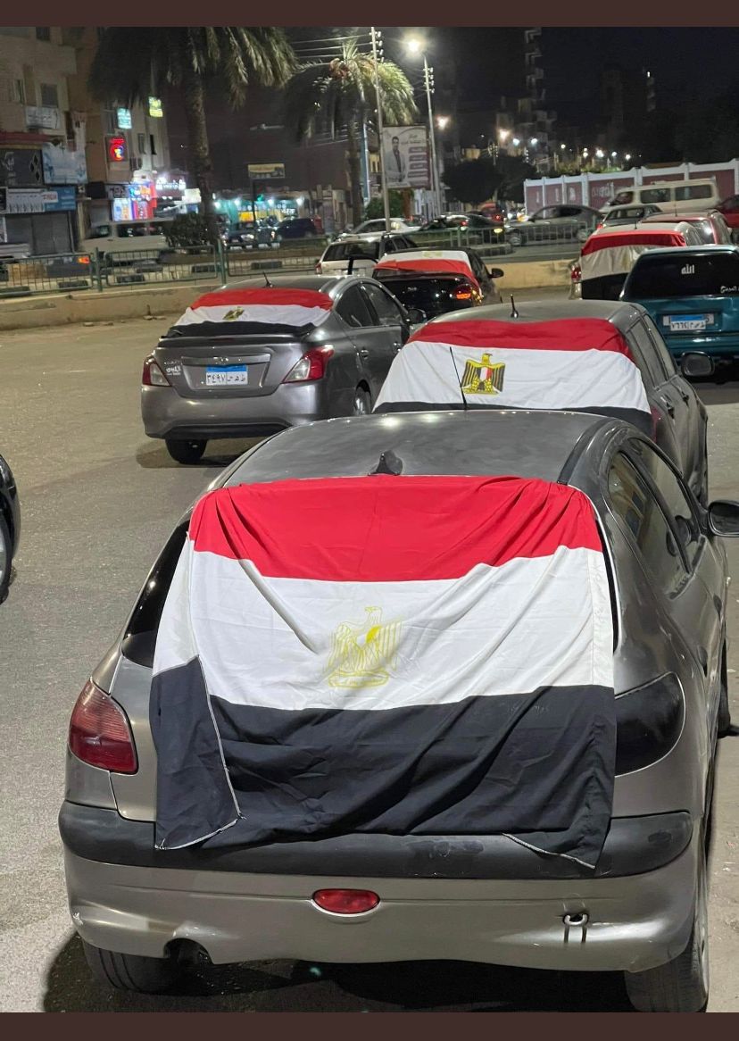 اعلام مصر على السيارات