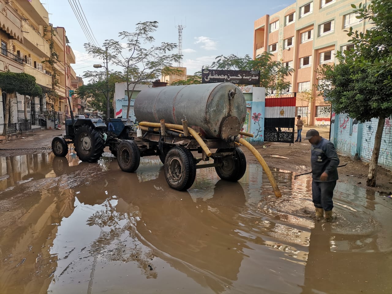 رفع مياه الامطار من شوارع بيلا