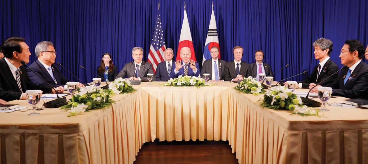 الاجتماع الكوري الأمريكي الياباني 