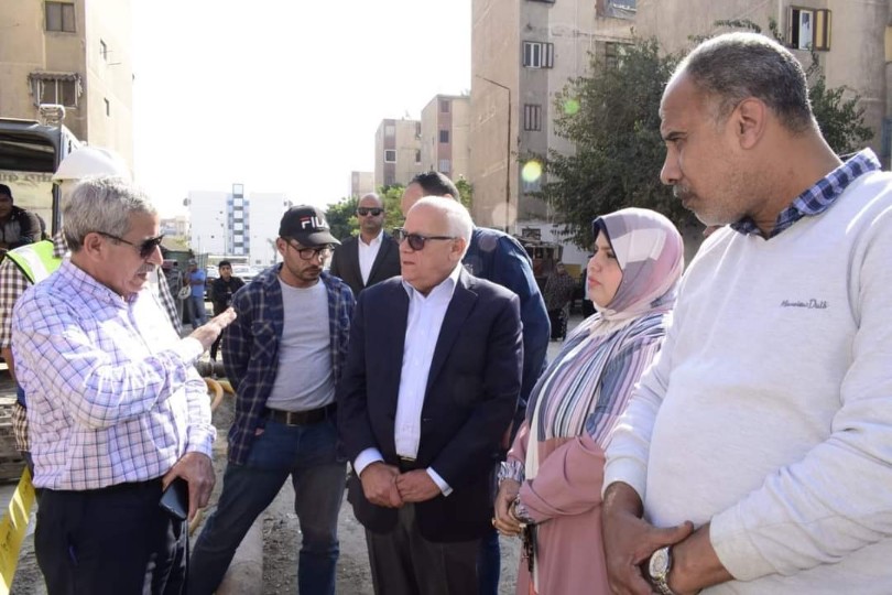 محافظ بورسعيد  الانتهاء من المرحلة الأولى لمشروع الصرف الصحي بمنطقة علي بن أبي طالب بحي الزهور  (3)