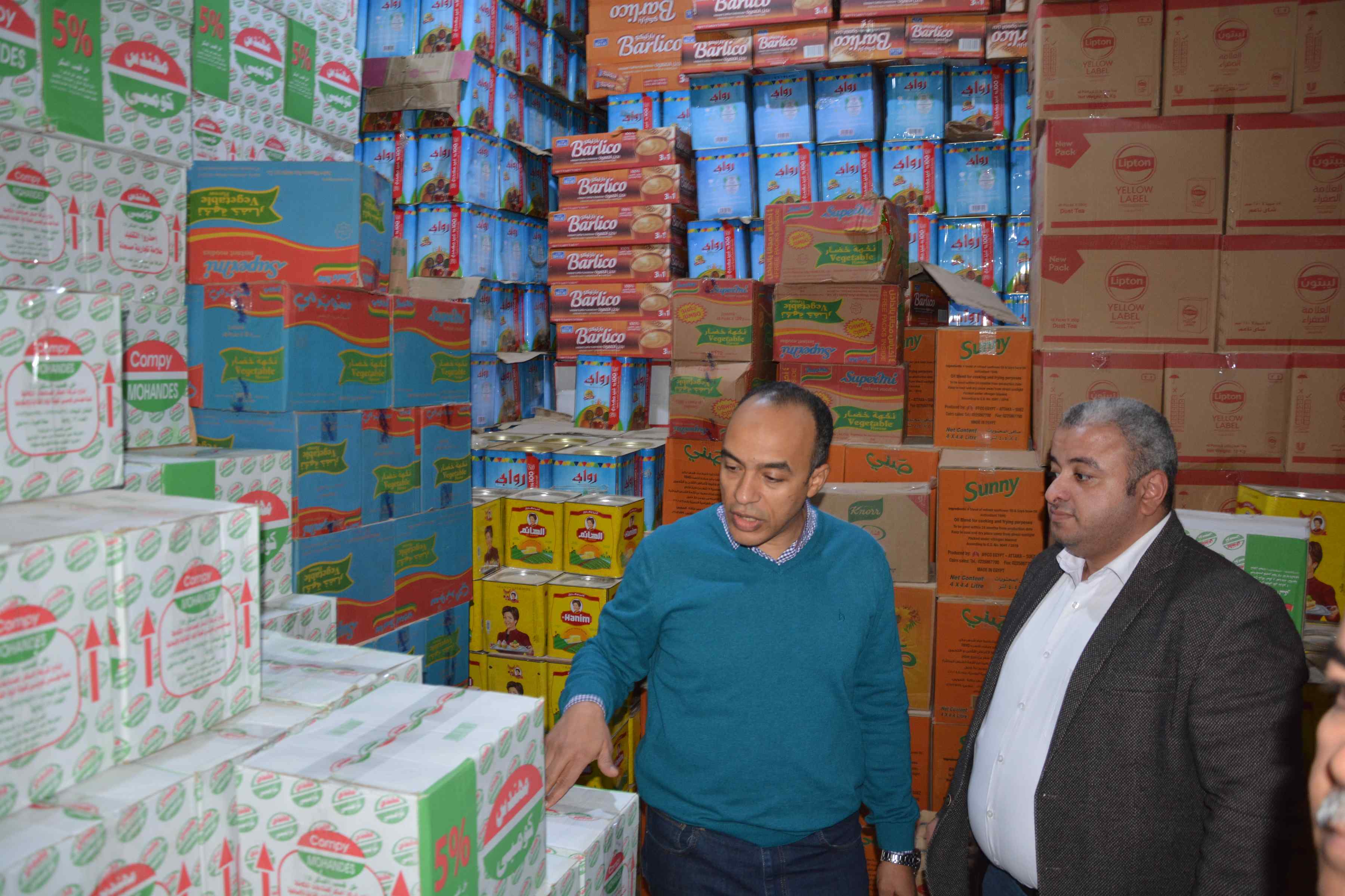 ضبط 10 أطنان أرز بمركز أبو قرقاص في المنيا وطرح الكميات المضبوطة بالمنافذ (2)
