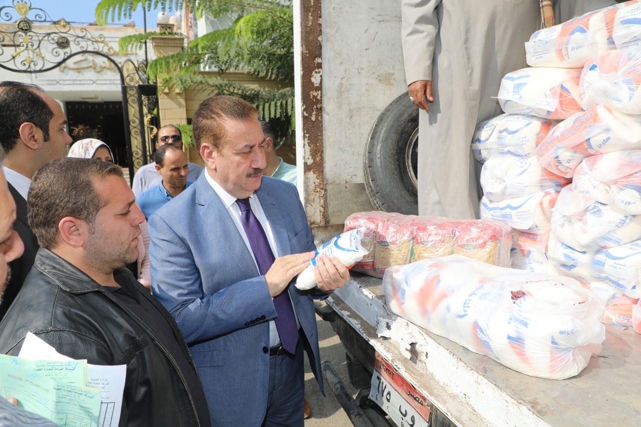محافظ المنوفية  ضخ (175) طن أرز بجميع المنافذ والأسواق بالتنسيق مع وزارة التموين لتلبية