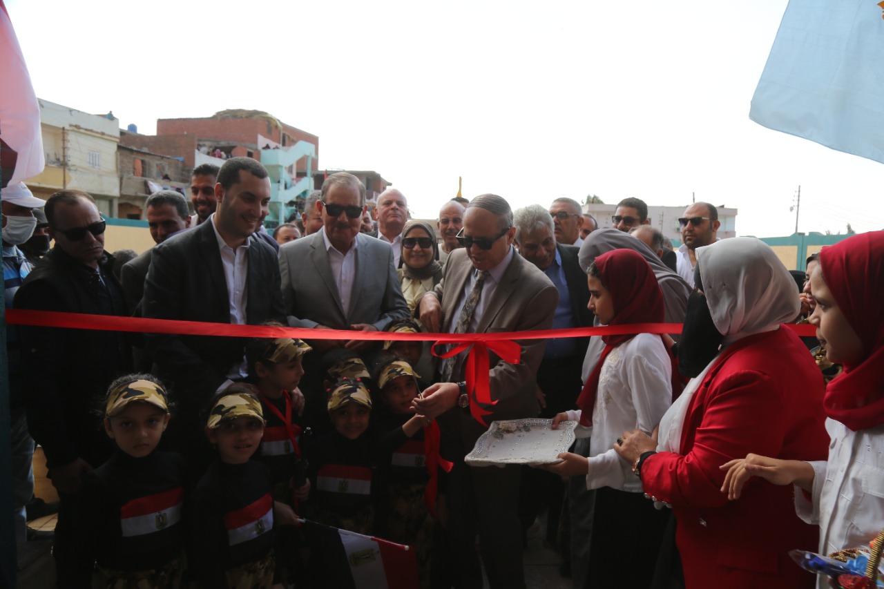 افتتاح مدرسة طاهر