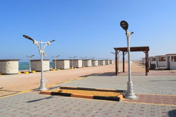 يضم عدد من الكبائن 