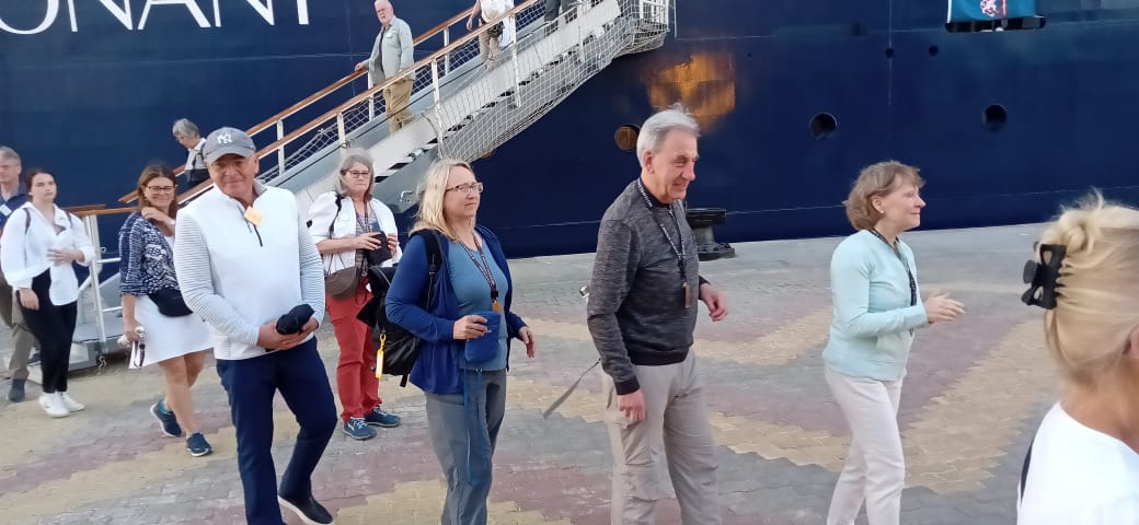 محافظة الإسكندرية تستقبل السفينة السياحية الفرنسية