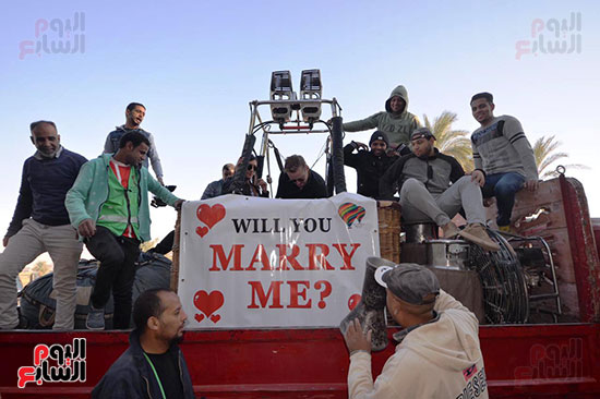 خالد-سليمان-مصور-بالون-يجهز-مفاجأة-أسترالى-لطلب-الزواج-من-هندية