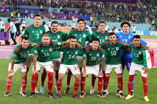 مباراة المكسيك وبولندا كاس العالم 2022 (5)