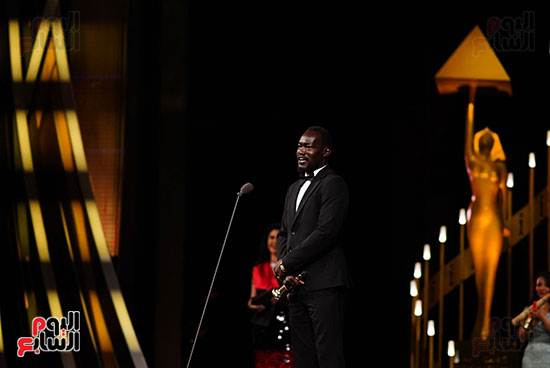 جائزة-أفضل-ممثل-لبطل-الفيلم-السوداني-السد-(2)