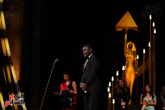 جائزة-أفضل-ممثل-لبطل-الفيلم-السوداني-السد-(1)