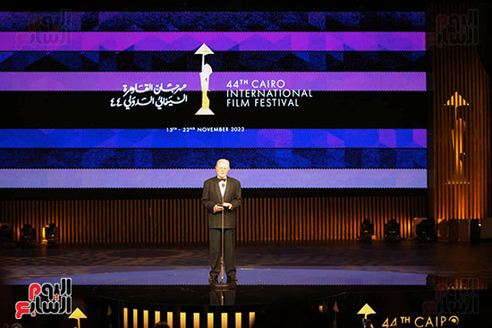 حسين-فهمي-رئيس-المهرجان