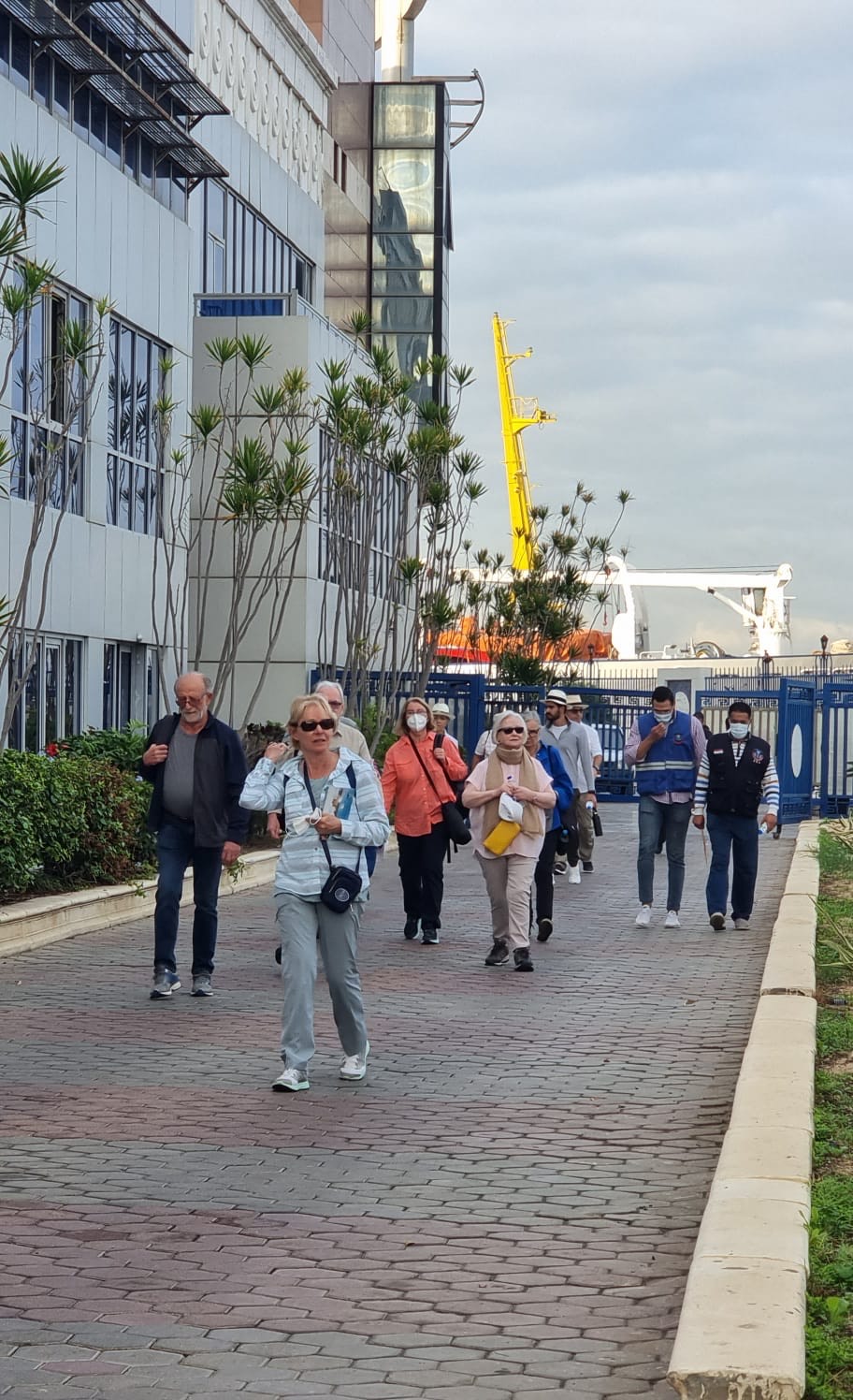 السياح فى ميناء الاسكندرية
