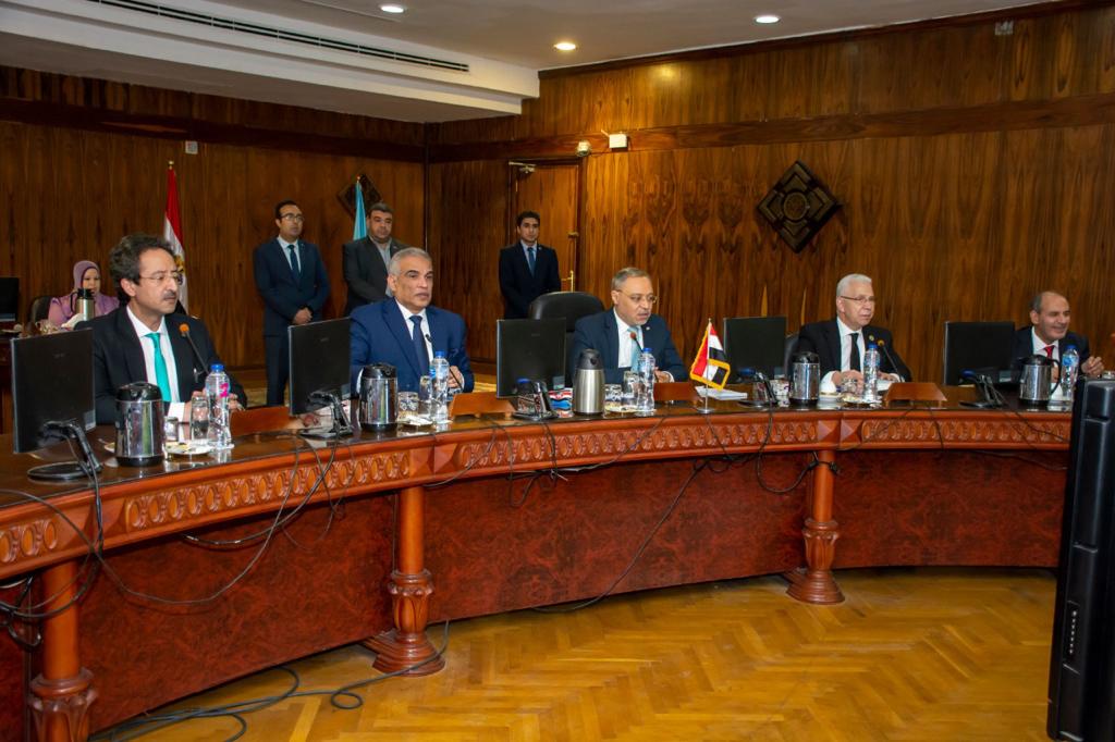 رئيس جامعة طنطا يعلن انطلاق المرحلة الثانية لنموذج الحوكمة المؤسسية (3)
