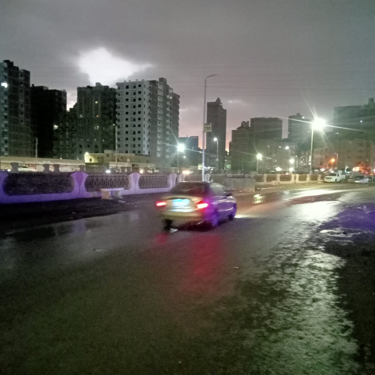 هطول أمطار متوسطة على كفر الشيخ (4)