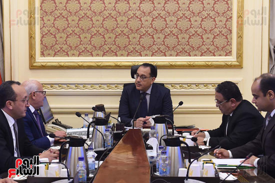 رئيس الوزراء يتابع الموقف التنفيذى لعدد من المشروعات بمحافظة بورسعيد (1)