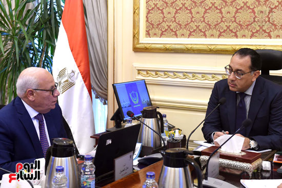 رئيس الوزراء يتابع الموقف التنفيذى لعدد من المشروعات بمحافظة بورسعيد (5)