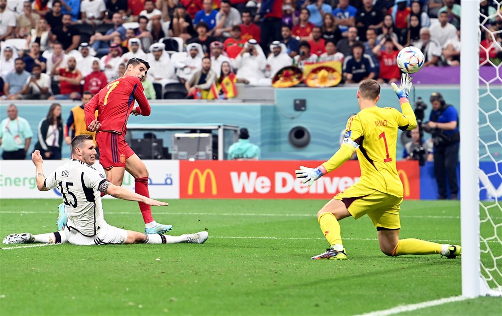 ألمانيا ضد إسبانيا (11)