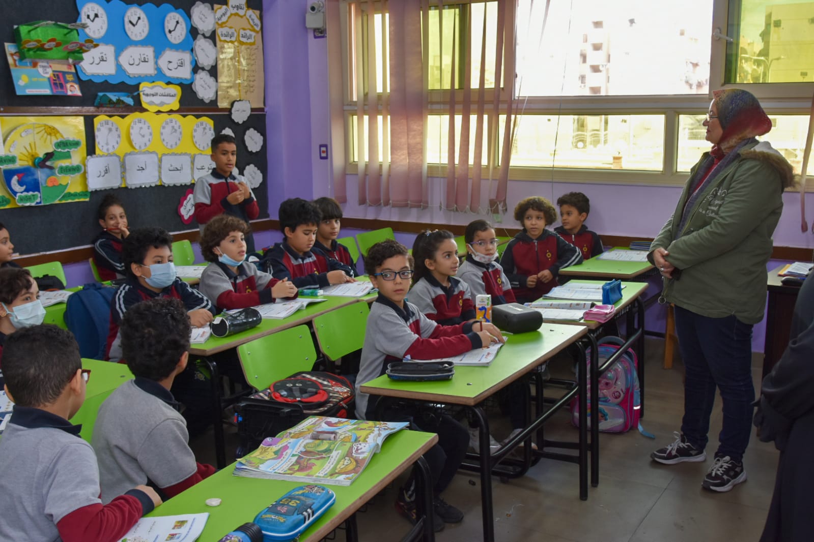 وكيل وزارة تعليم بورسعيد تتابع العملية التعليمية داخل الفصول