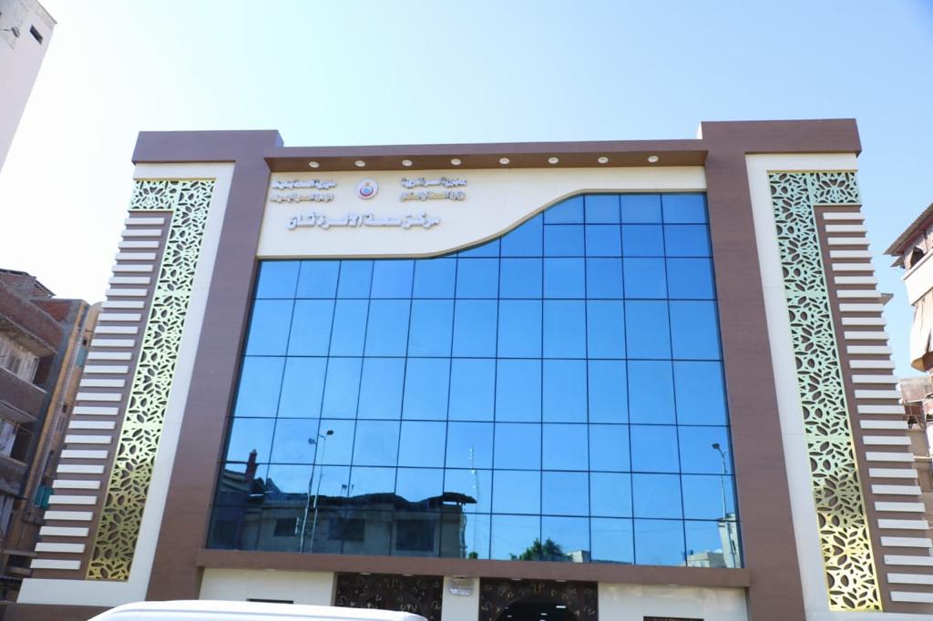 محافظ دمياط تفتتح مركز صحة الأسرة ثان بمدينة دمياط (2)