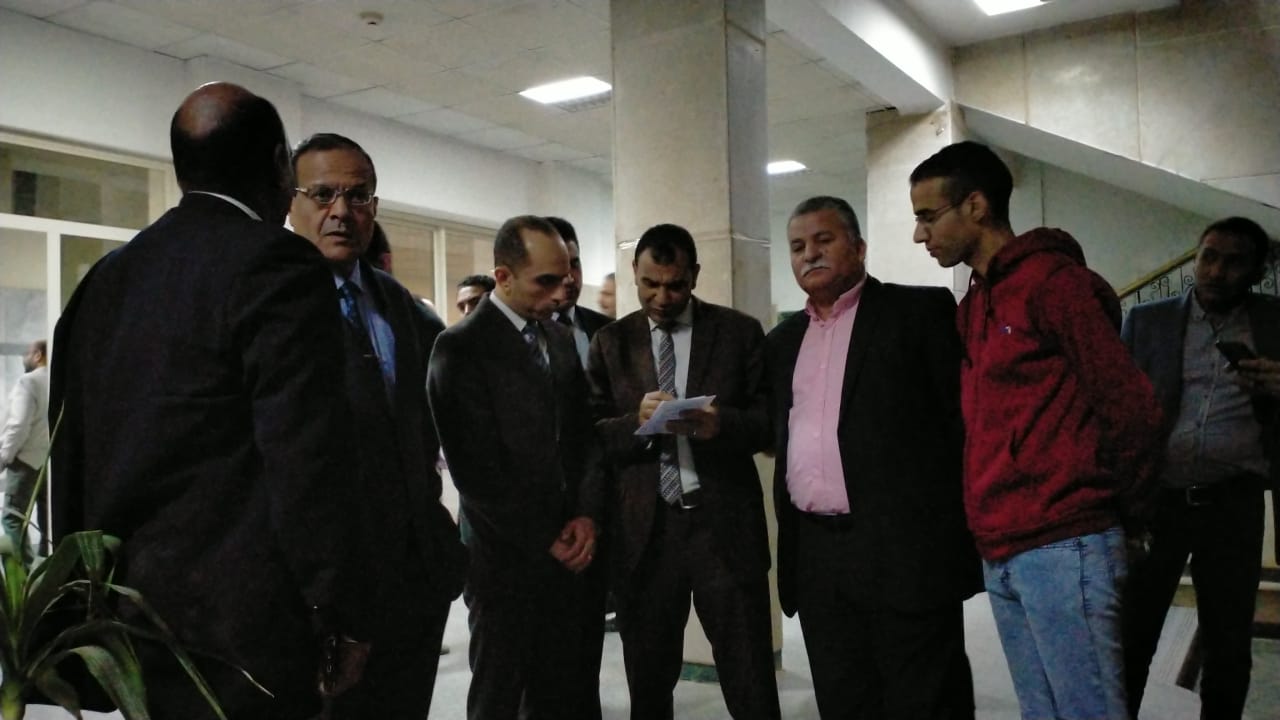 الدكتور مصطفى عبدالخالق يتابع مع نائب المحافظ حالة المصابين