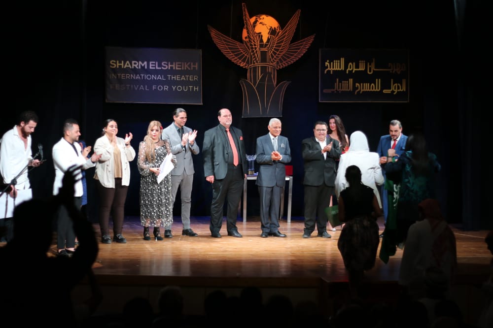 مهرجان شرم الشيخ للمسرح الشبابي يعلن جوائز مسابقاته الثلاثة بحفل الختام (7)