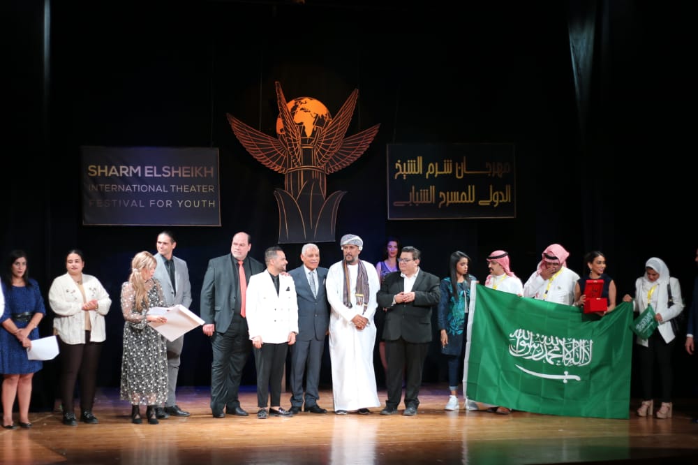 مهرجان شرم الشيخ للمسرح الشبابي يعلن جوائز مسابقاته الثلاثة بحفل الختام (4)