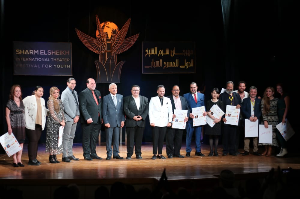 مهرجان شرم الشيخ للمسرح الشبابي يعلن جوائز مسابقاته الثلاثة بحفل الختام (2)