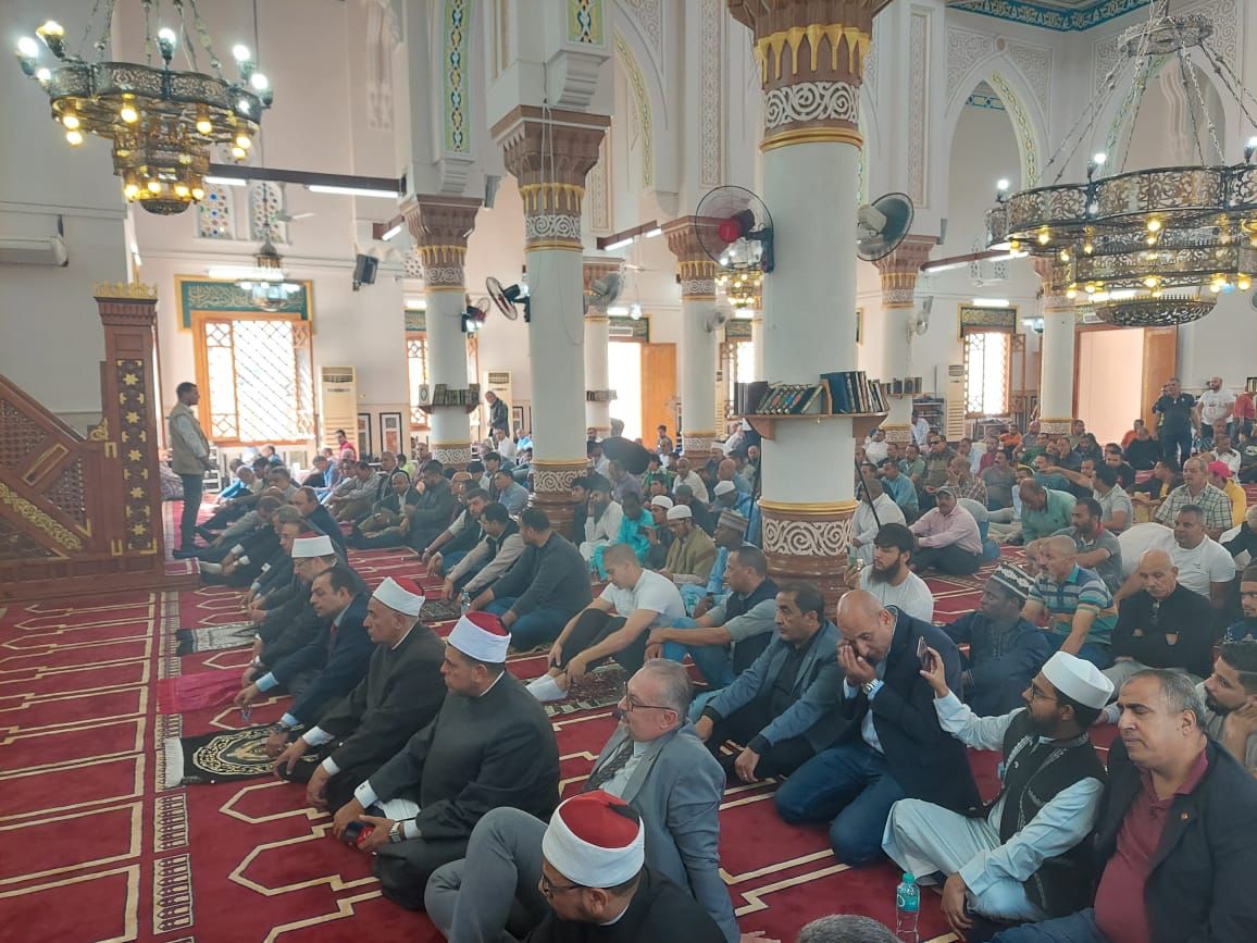 جانب من الإفتتاح (1)