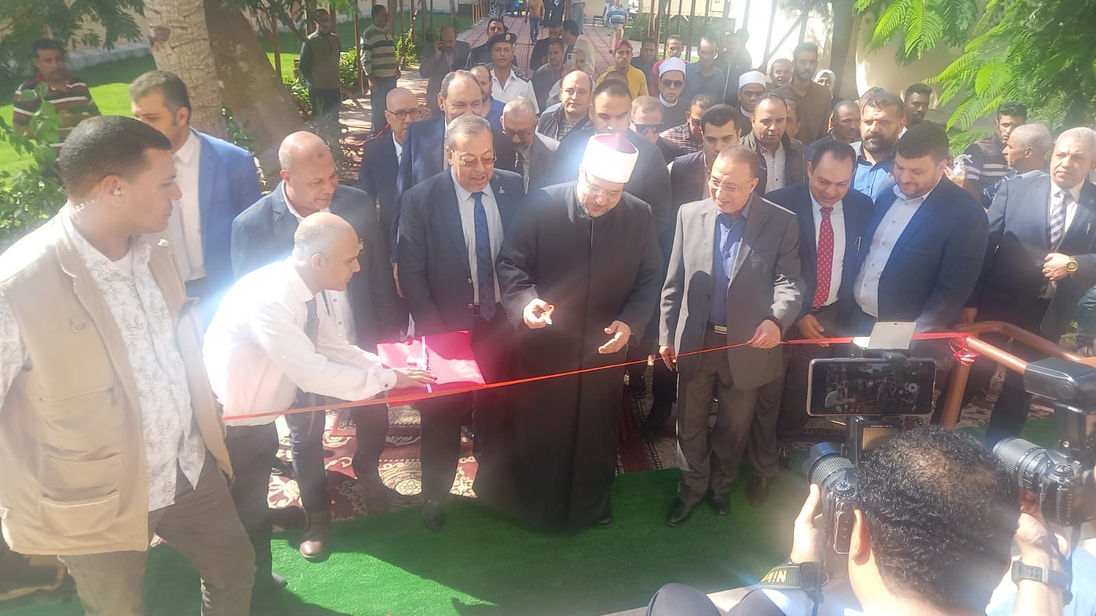 الأفتتاح (2)