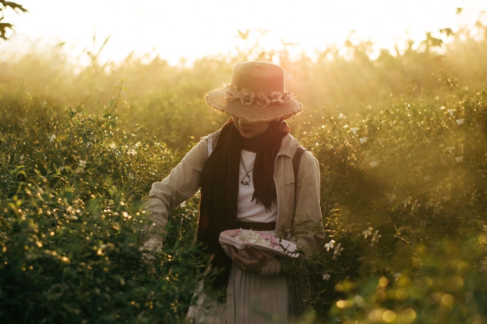 طالب شرقاوى يوثق حياة أهالى الريف بقرى مصر (6)