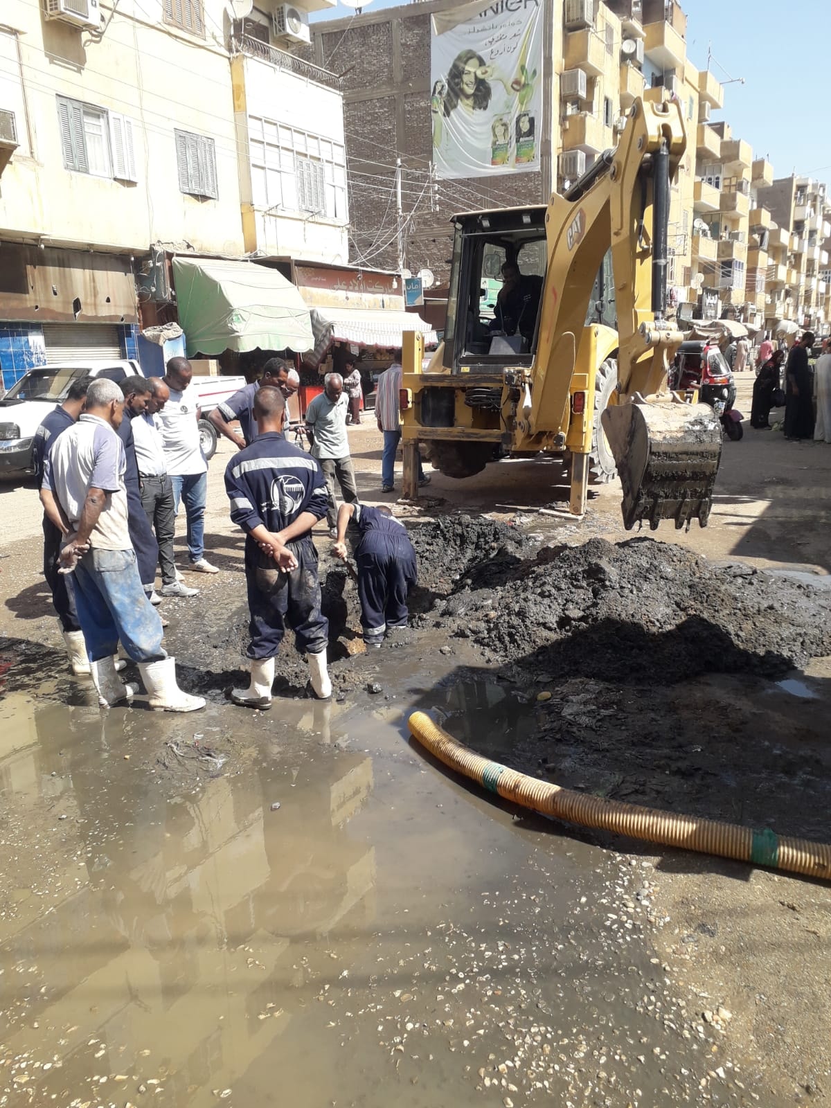 جانب من جهود الصيانة جانب من جهود الصيانة