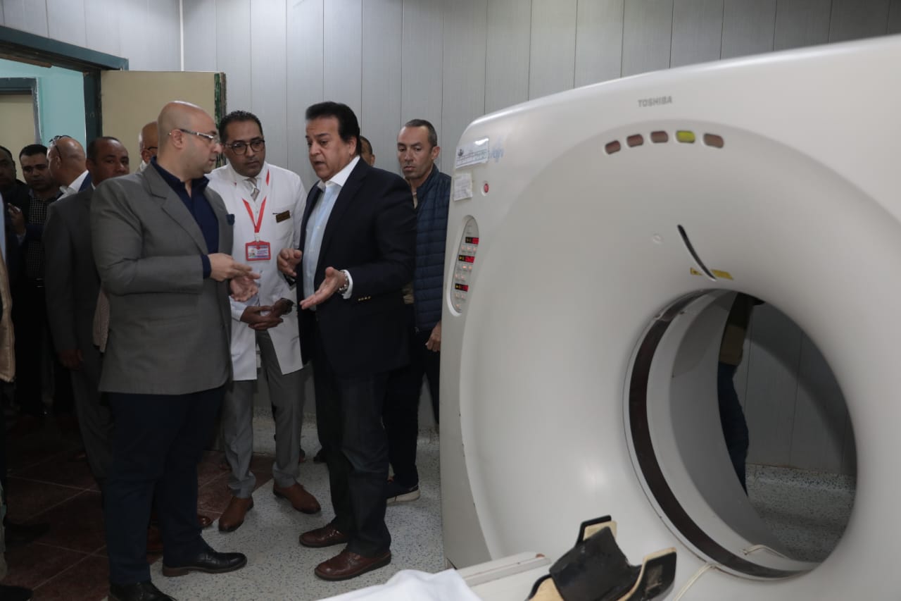 وزير الصحة ومحافظ بني سويف يتفقدان مستشفى الواسطى
