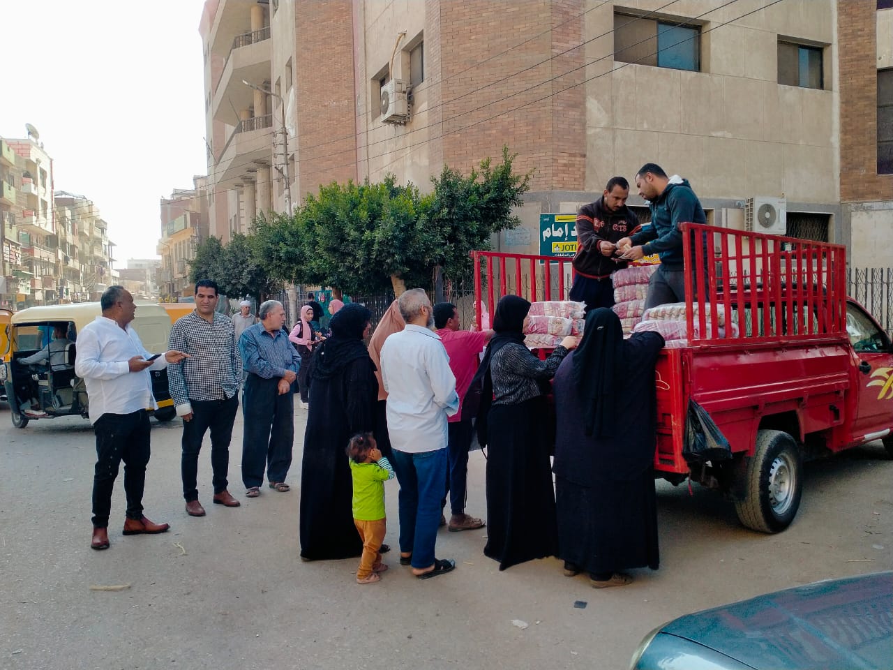 تواجد السيارات فى الشوارع