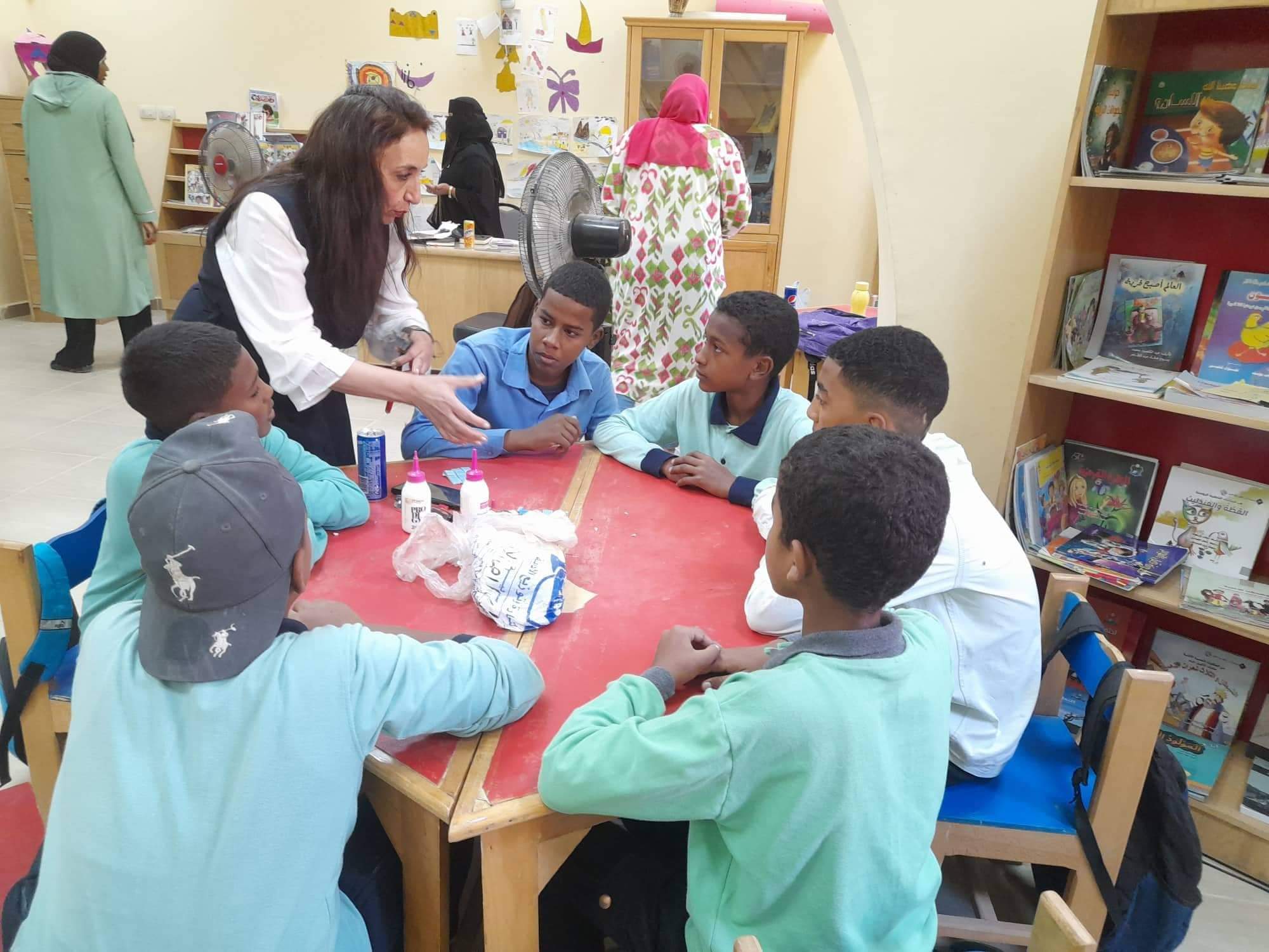 ورش فنية ورش فنية