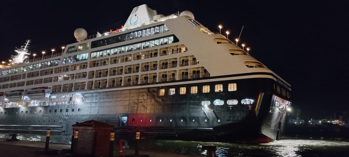 محافظة الاسكندرية تستقبل سفينتين سياحيتن (3)