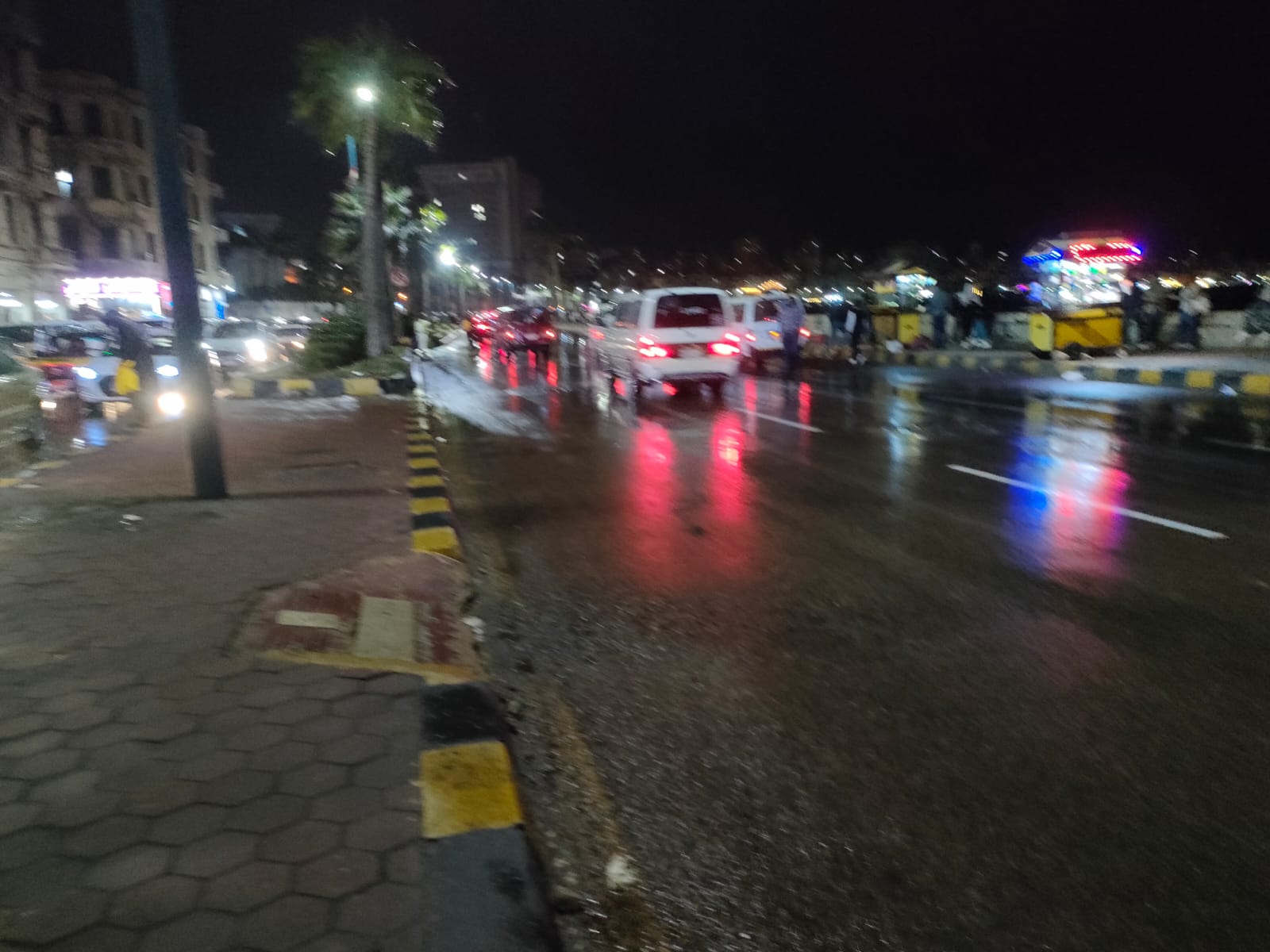 نزول الامطار