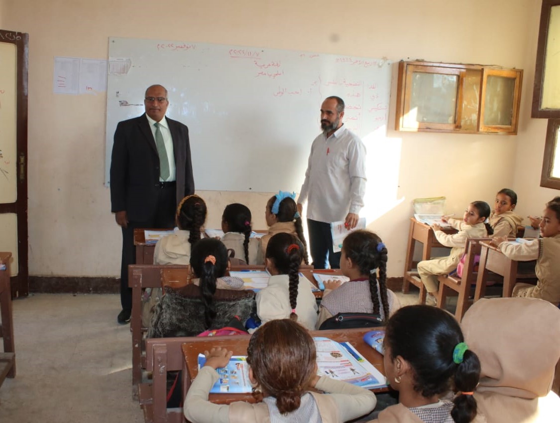 إحالة إدارة مدرسة للتحقيق بسبب عدم الانضباط والتقصير في العمل ببنى سويف (1)