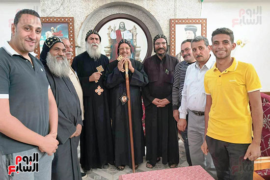 تجهيزات دير مارجرجس بجبل الرزيقات قبل بدء الاحتفالات (5)