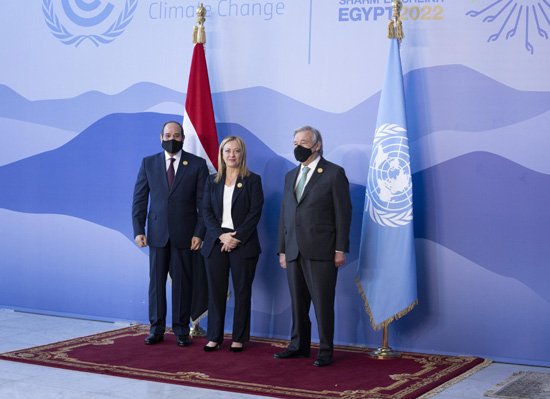 الرئيس السيسي وجوتيريش يستقبلان ضوف قمة المناخ (3)