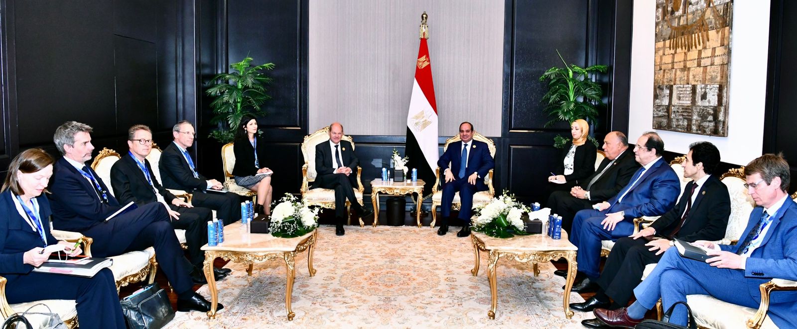 الرئيس السيسى للمستشار الألمانى نتطلع لتعزيز مساهمتكم بخطط تنمية مصر   (2)