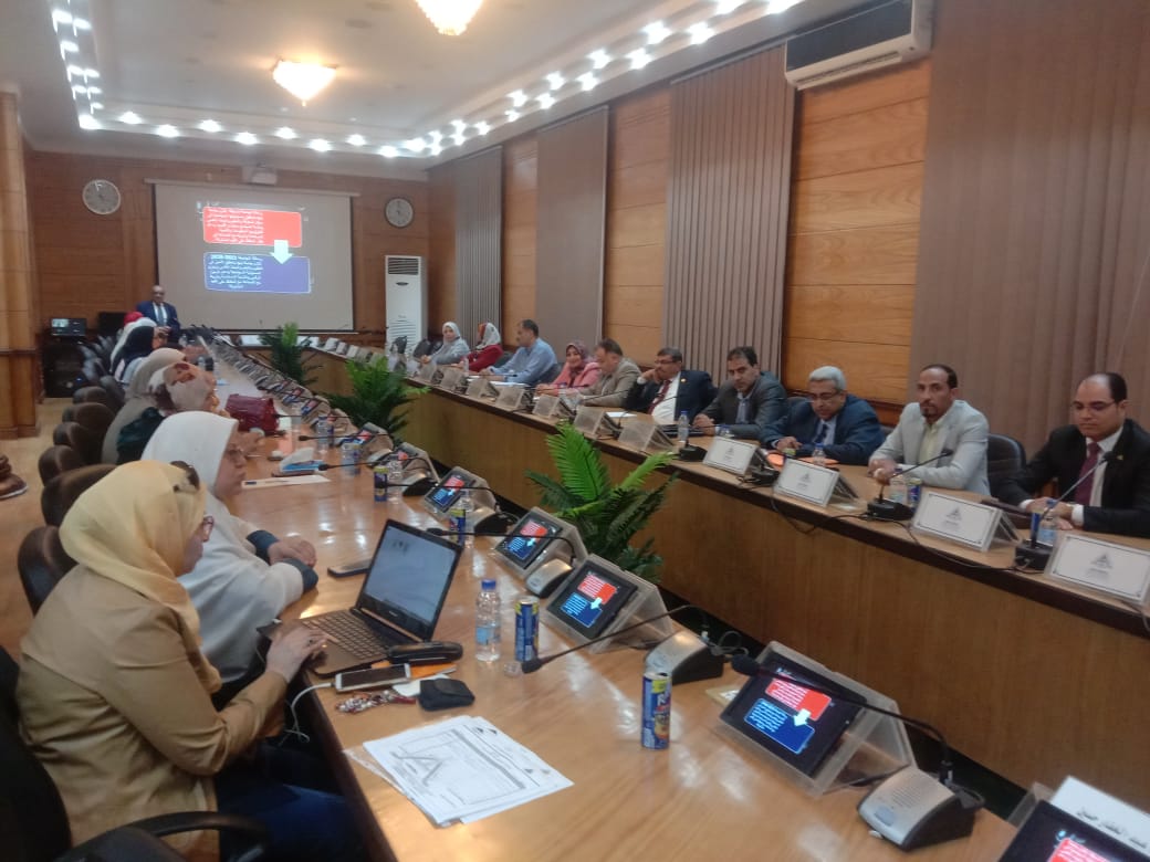  الدكتور جمال سوسة رئيس جامعة بنها (1)