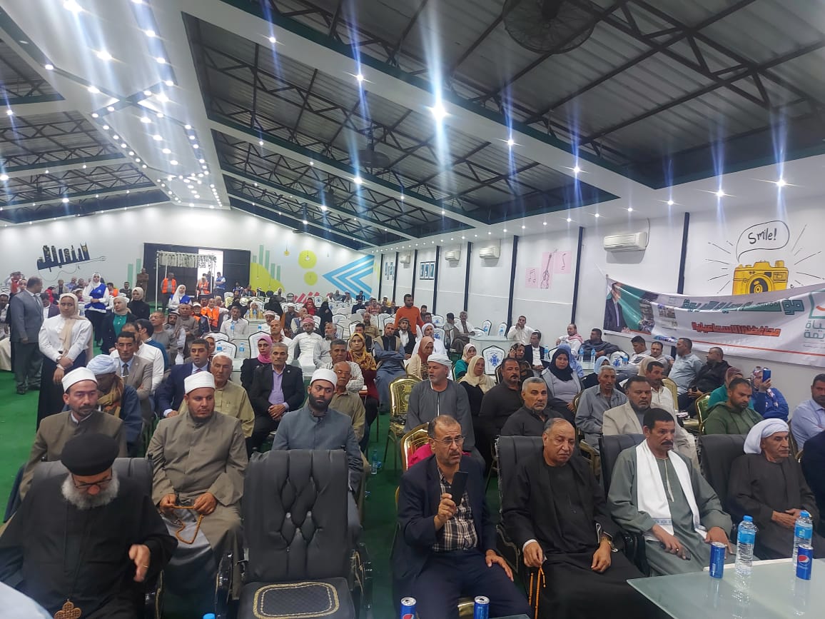 المشاركين فى الحوار