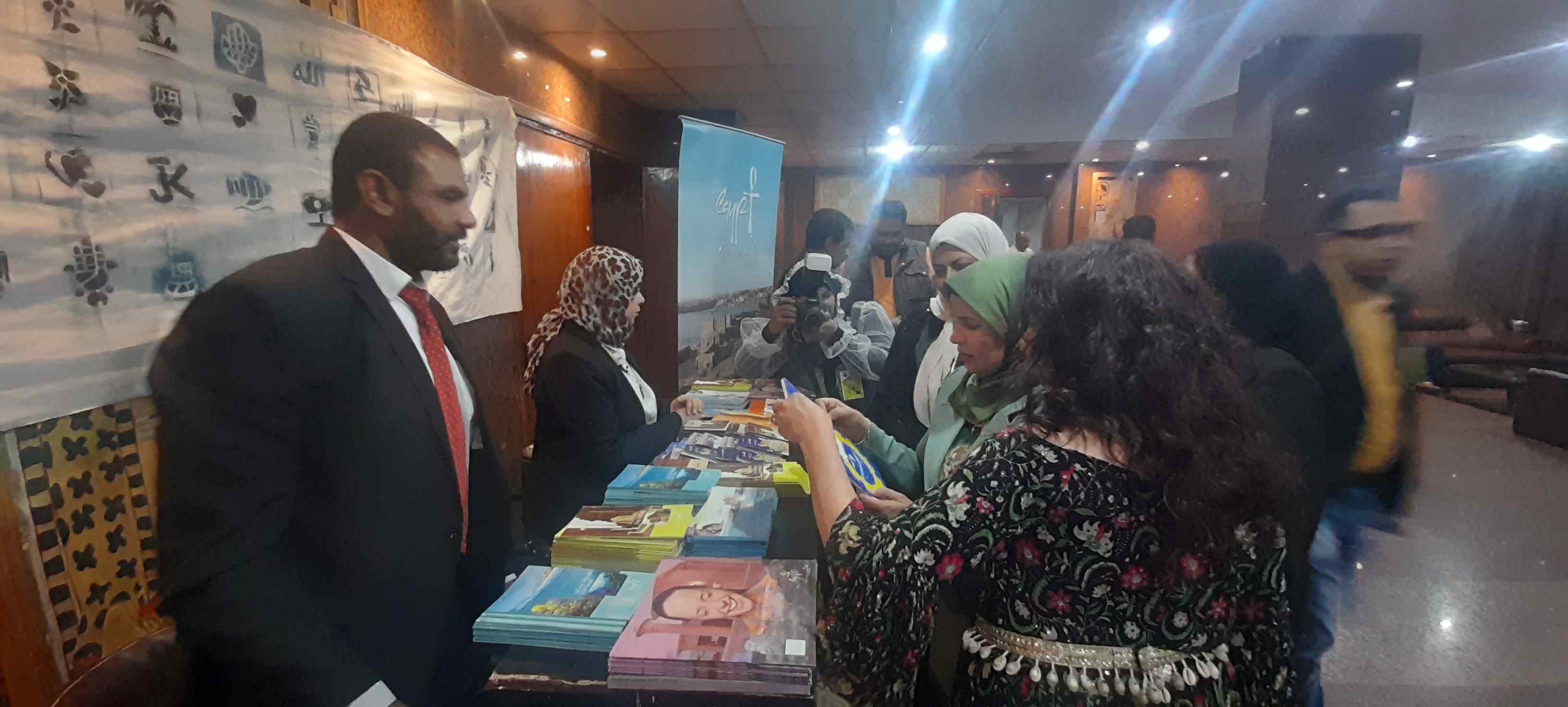 تفقد اللغة المصرية القديمة