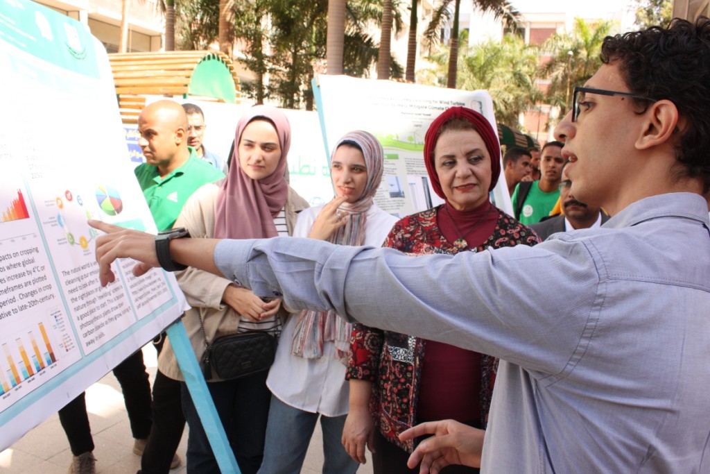 جانب من الزيارة (3)