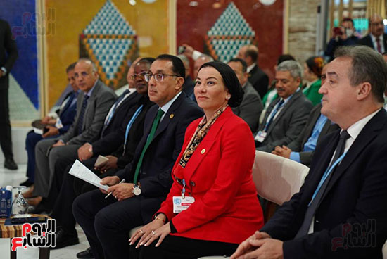 وزيرة البيئة تشارك في إطلاق خطة مصر الاستثمارية للاستراتيجية الوطنية للتغيرات المناخية 2050  (4)