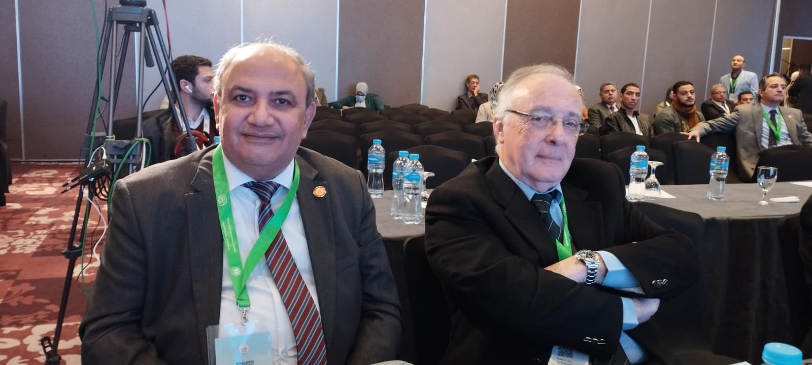 طارق صفوت مع الدكتور عماد قراعة خلال المؤتمر